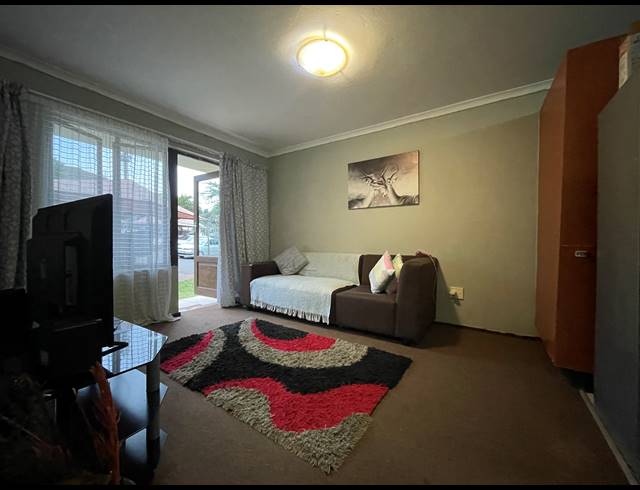 2 BEDROOM APARTMENT FOR SALE IN MONTCLAIR